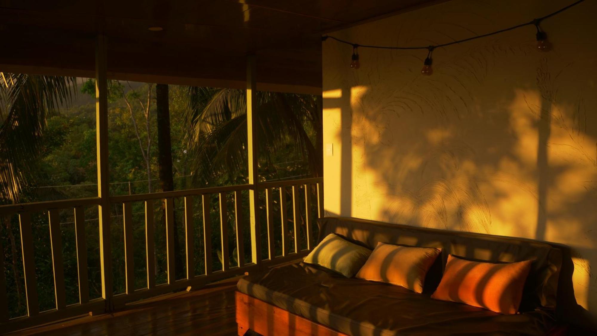Casa Oh - Oceanview Guesthouse Uvita Exterior photo