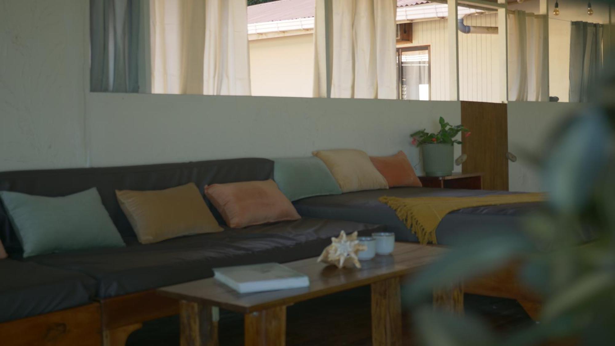 Casa Oh - Oceanview Guesthouse Uvita Exterior photo