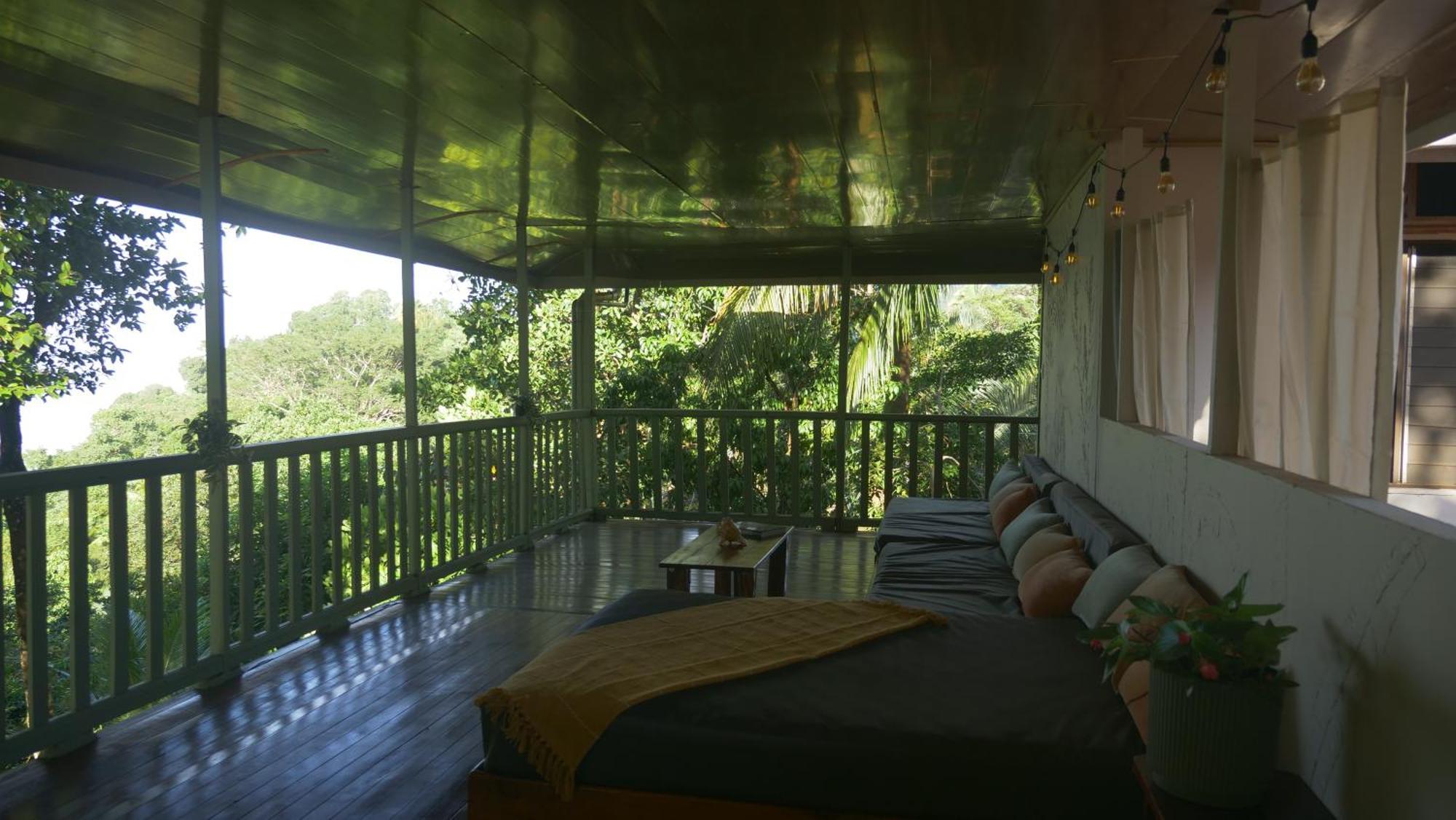 Casa Oh - Oceanview Guesthouse Uvita Exterior photo